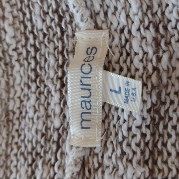 Maurices Sweaters Size L - Picture 7 of 7